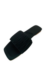 Curvy Soles Chiqui - Elegant Flats