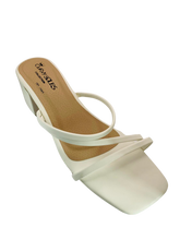 Curvy Soles Judith - Widefit Block Heels