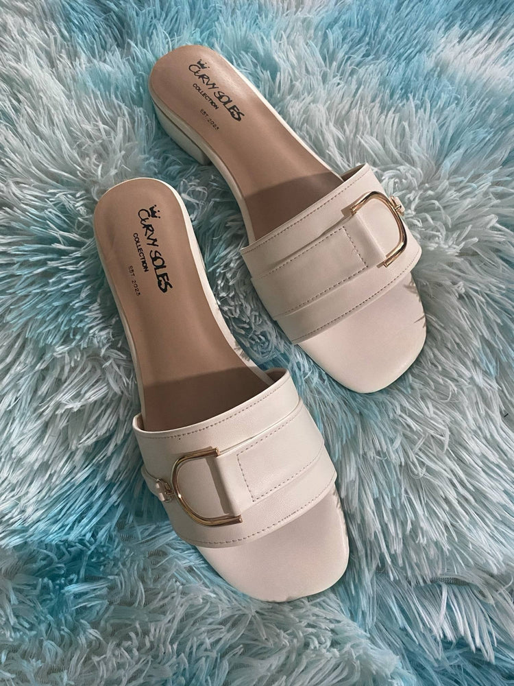 Curvy Soles Sabine - Wide Fit Mini Heels