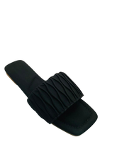 Curvy Soles Chiqui - Elegant Flats