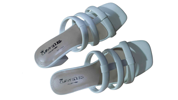 Curvy Soles Haydee - Widefit Block Heels