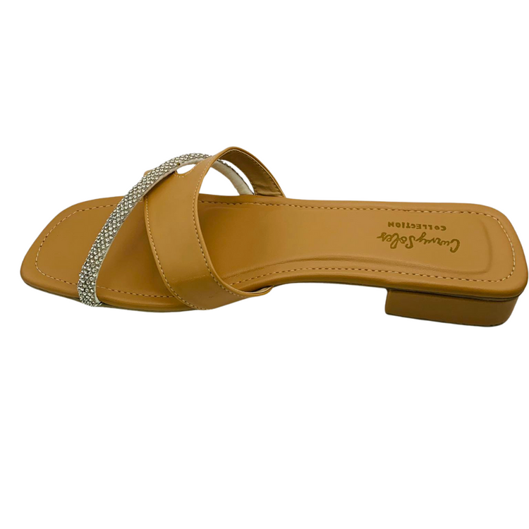 Curvy Soles Anne - Women's Mini Heels