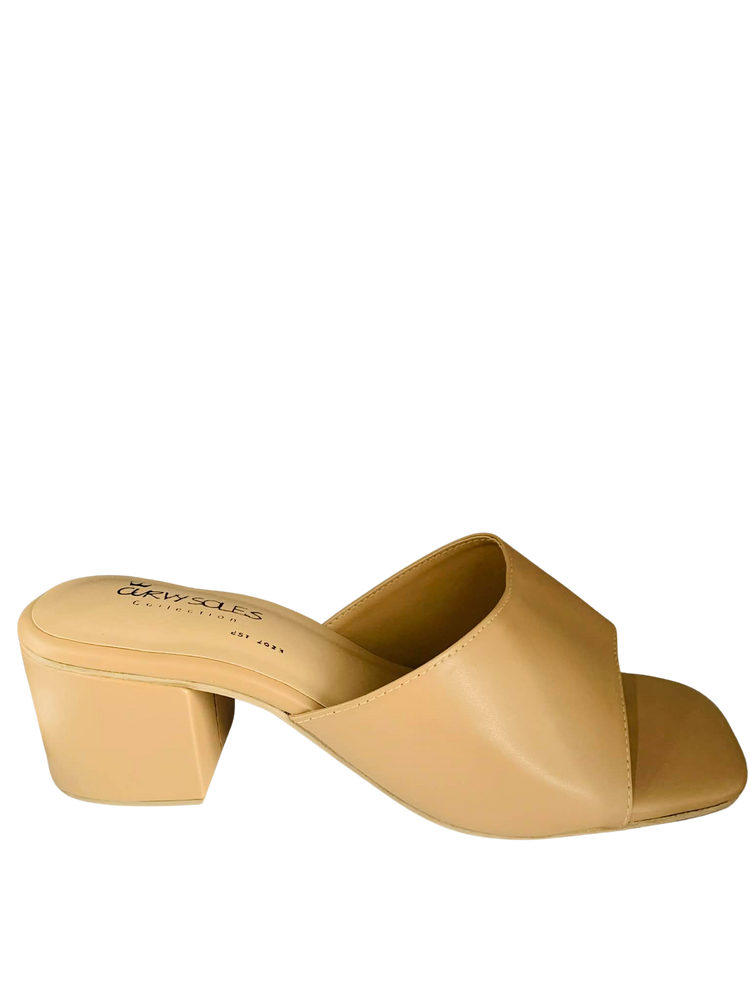 Curvy Soles Romana - Wide Fit Block Heels