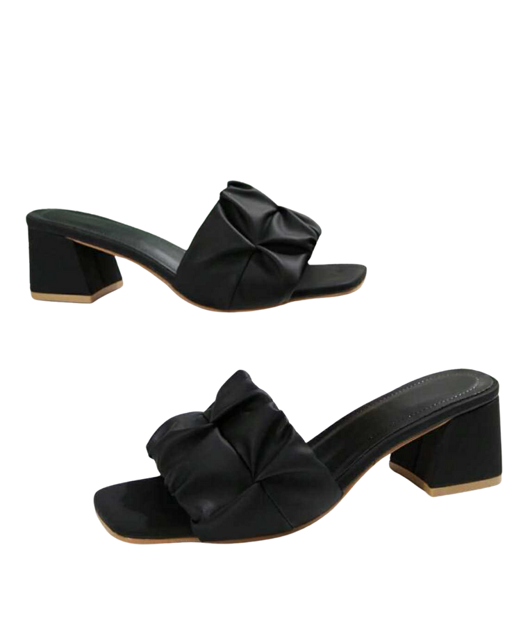 Curvy Soles Dinah - Wide Fit Block Heel Sandals